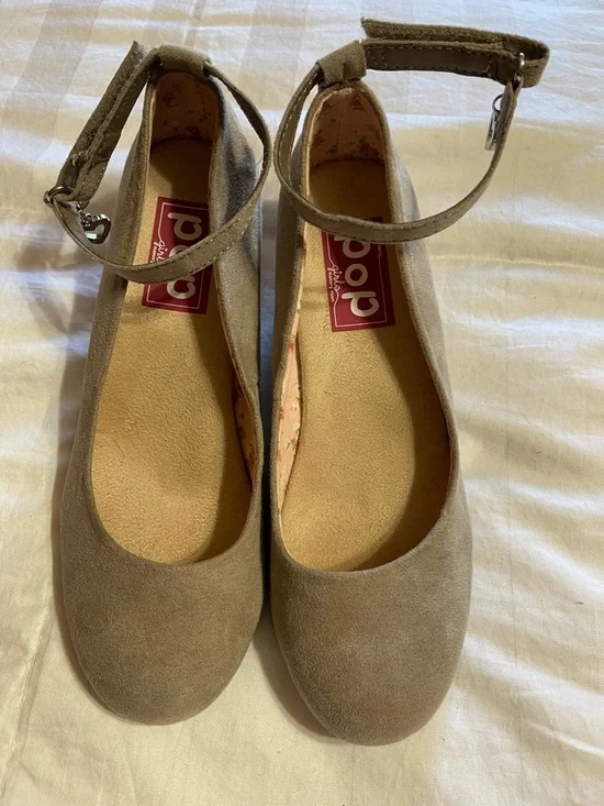 pop Taupe Mary Jane Dress Shoes with Ankle Strap Size 3 - Picture 3 of 8